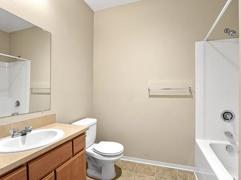 Baxter Ridge Apartments — Photo 28