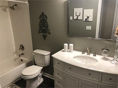 4th image of 29 E 6th Ave APT 104