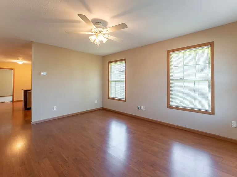 Oakwood Heights Townhomes — Photo 104