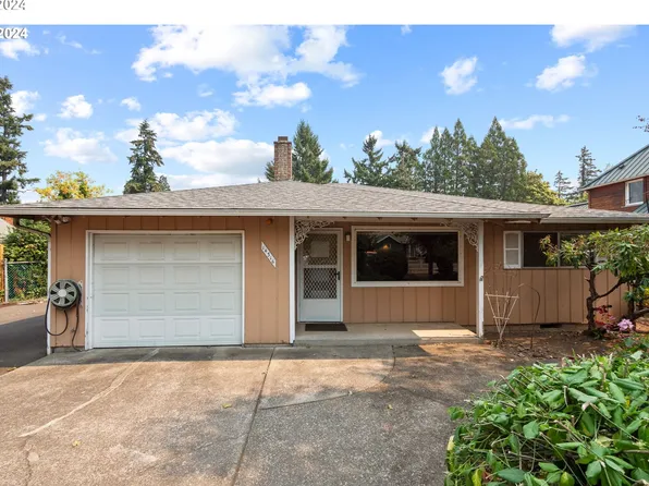 14316 SE Oatfield Rd, Milwaukie, OR 97267