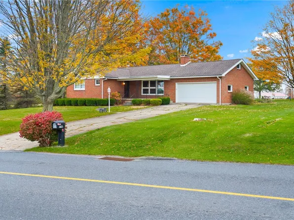 196 Highpoint Dr, Somerset, PA 15501