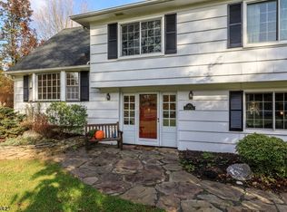 165 Riverside Dr, Basking Ridge, NJ 07920