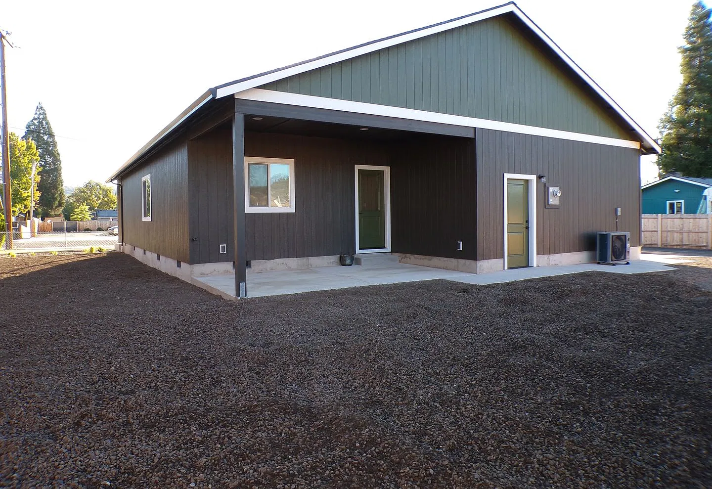 Charming, Comfortable Home with Ample Space — Photo 3