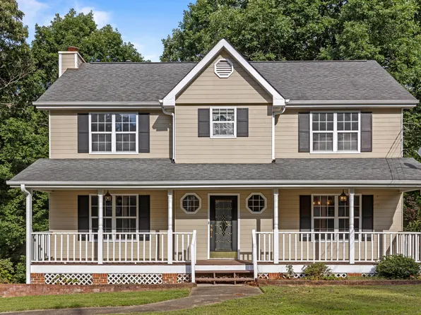 2414 W Wind Dr, Soddy Daisy, TN 37379