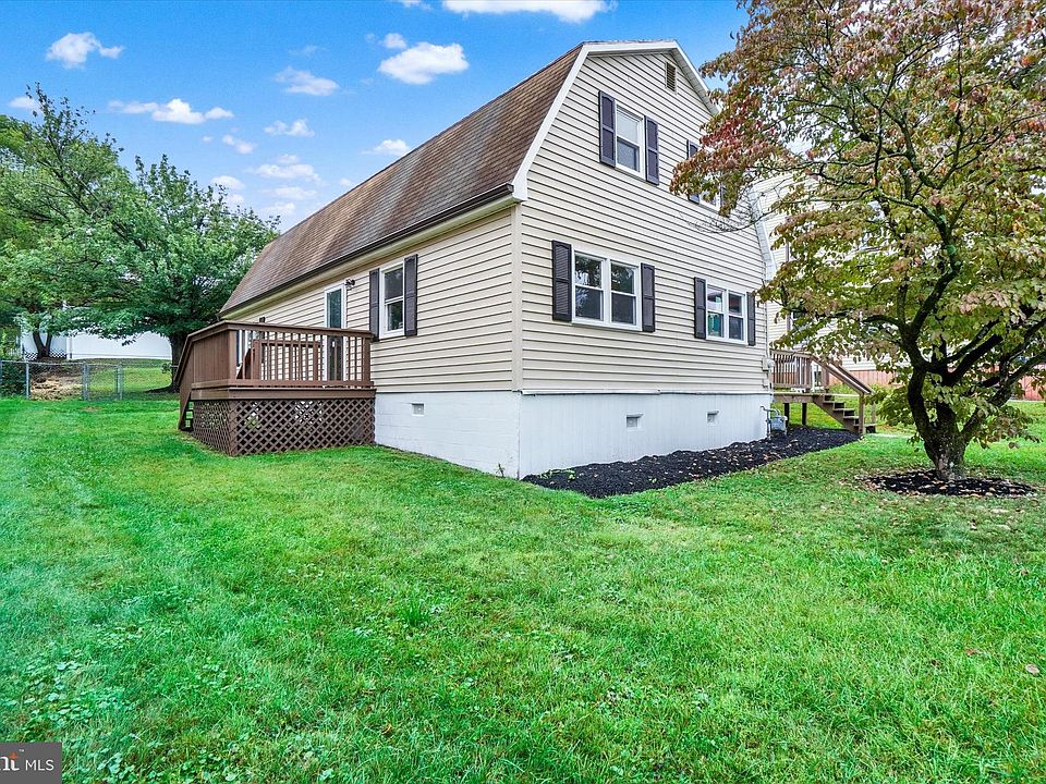 58 W Maple St, Dallastown, PA 17313 MLS PAYK2045404 Zillow