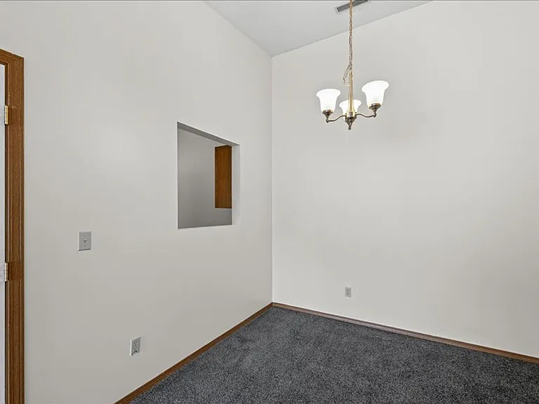 108 Oak Creek Plaza — Photo 48