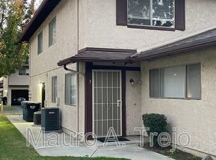 1150 W Calle De Las Estrellas APT 3, Azusa, CA 91702