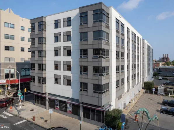 815 Arch St #208, Philadelphia, PA 19107