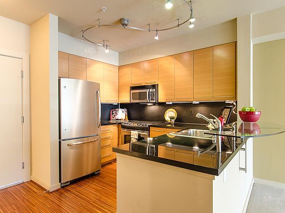 2nd image of 1410 E Pine St Unit 213
