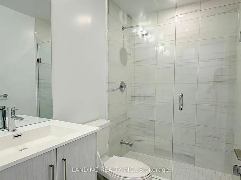 180 Front St E #2110 — Photo 8