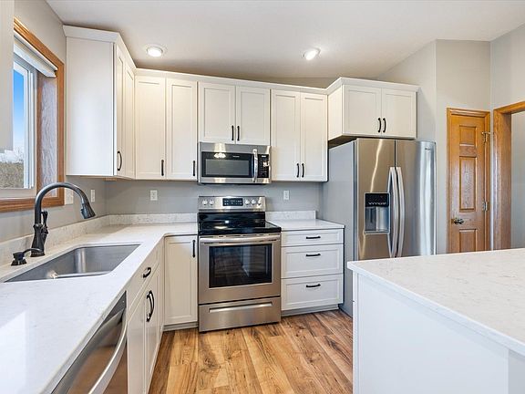 5th image of 5491 Cameo Ln
