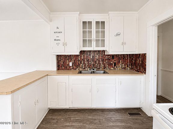 4th image of 117 Brinkley Place