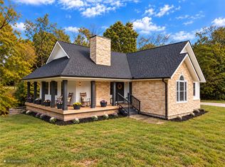 12200 S Pleasant Valley Rd, Gentry, AR 72734