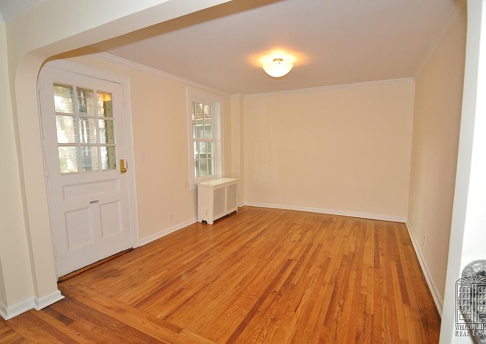 1st image of 3955 44th St #1