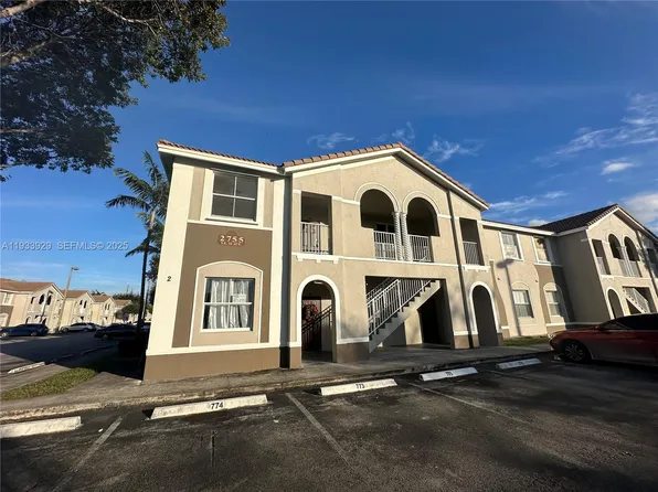 2755 SE 16th Ave Unit 200, Homestead, FL 33035