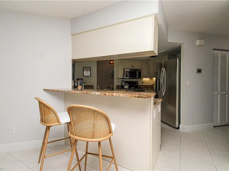 213 Bay Meadows Dr — Photo 22