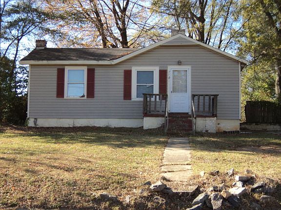 4th image of 1701 Courtland Ave