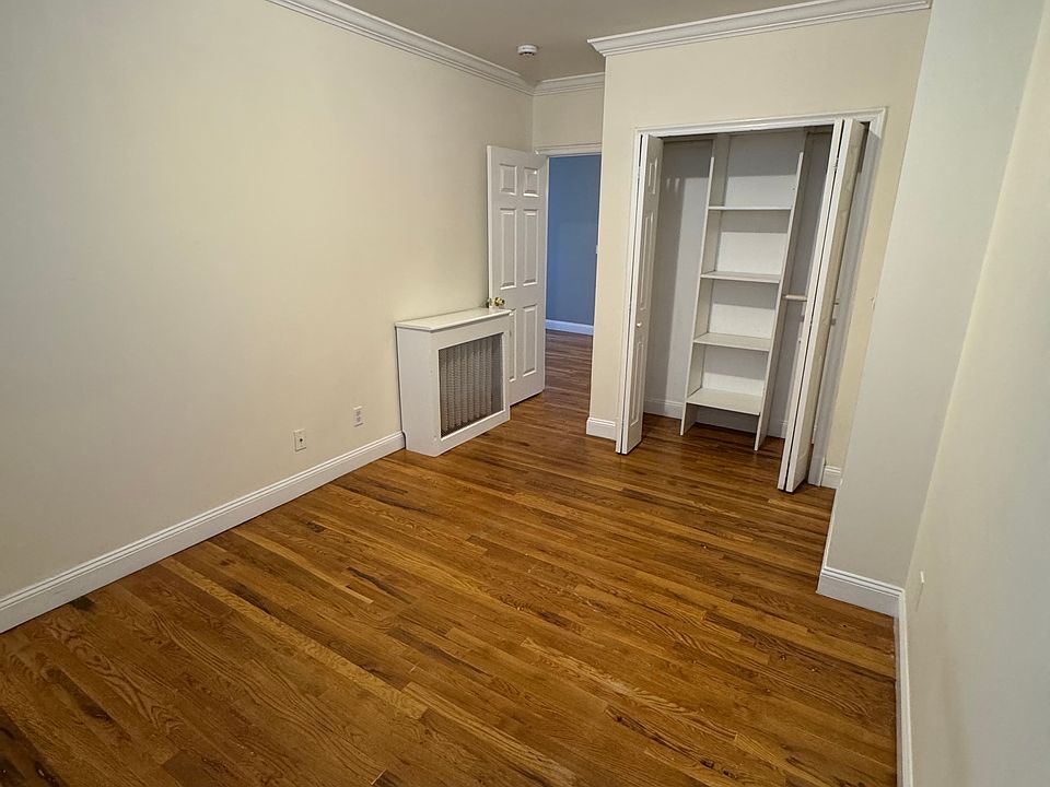 Bedroom 1 + closet
