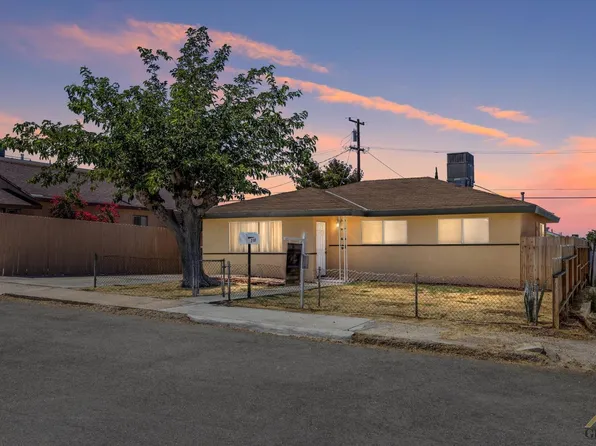 218 E St, Taft, CA 93268