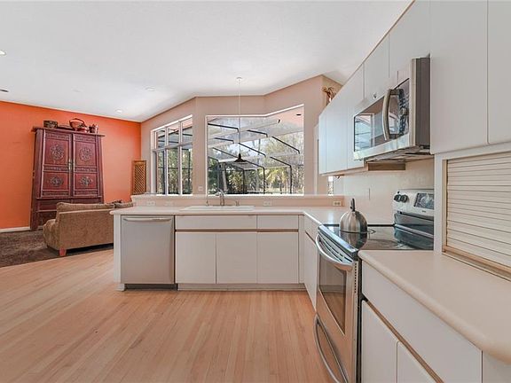 5th image of 442 Stonemont Dr