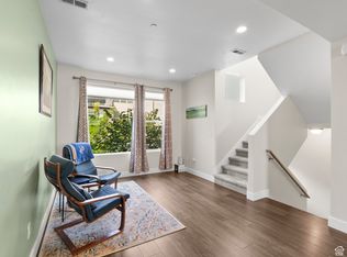 1037 W Soho Dr, Midvale, UT 84047