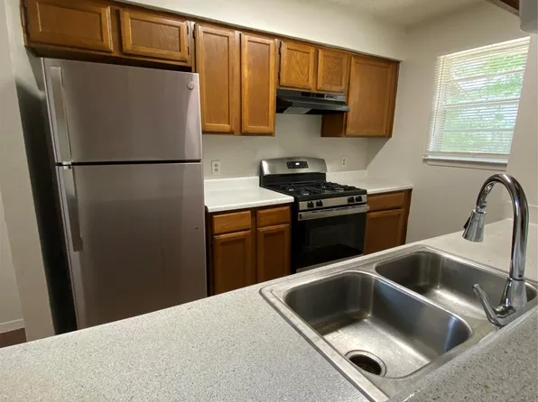 806 Sirocco Dr #A, Austin, TX 78745