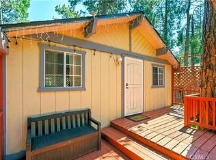 31335 Circle View Dr, Running Springs, CA 92382