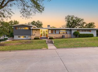 30 Crestview Dr, Salina, KS 67401