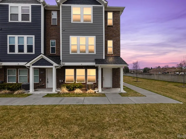 5901 Stella Dr, Troy, MI 48085