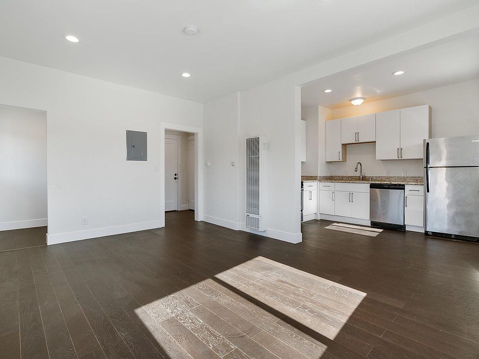 1st image of 2706 School St #1