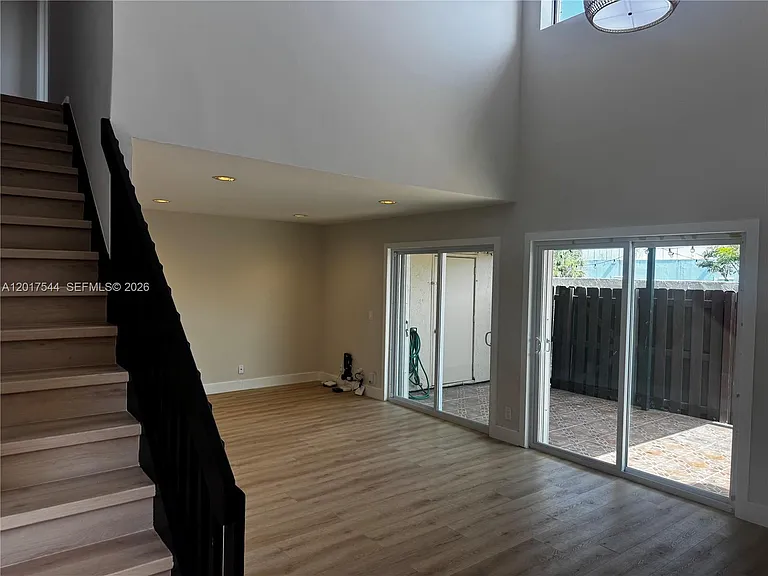 6532 NW 170th Ter — Photo 17