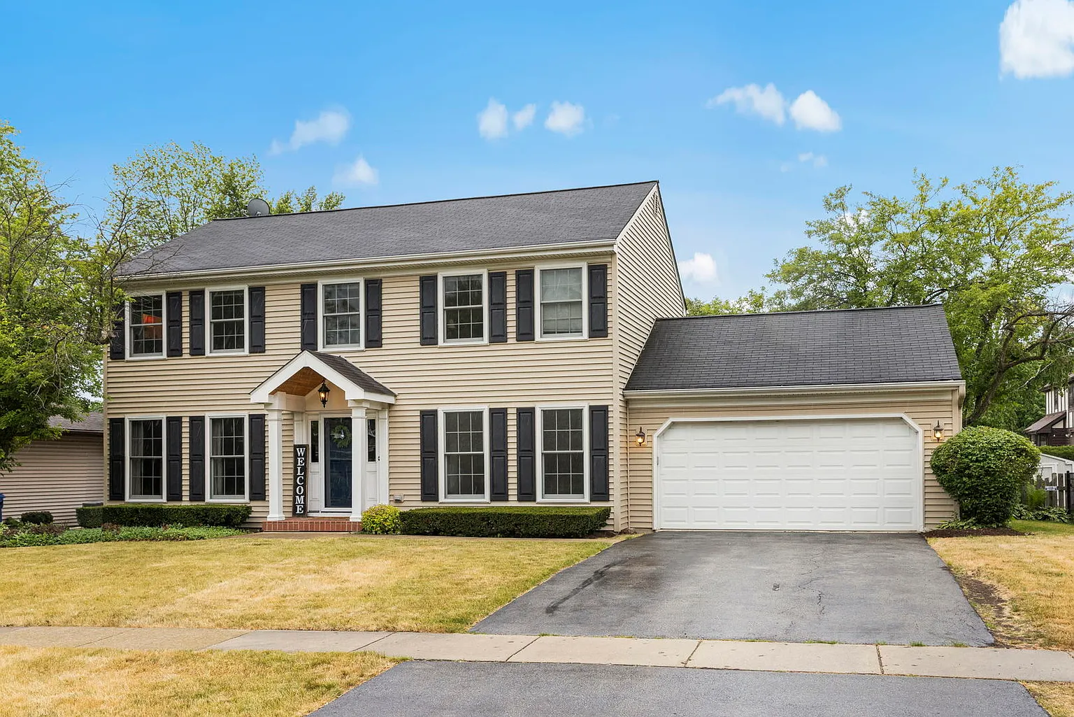 1908 Somerset Ln photo 1
