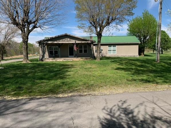 On Lake Cumberland Russell Springs Real Estate 18 Homes For Sale Zillow