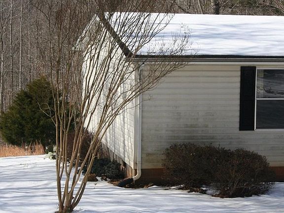 3rd image of 4758 Lee Jackson Hwy