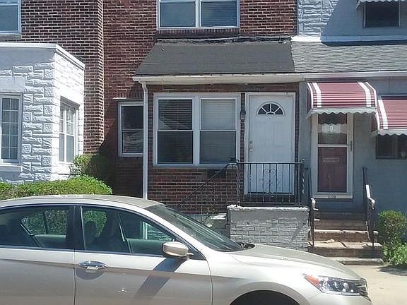 2nd image of 2721 S Darien St