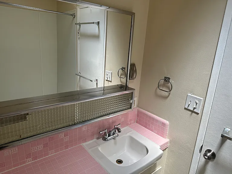 1481 Alvira St #4 — Photo 3