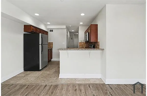 Building Photo - 2027 N 15th St #2