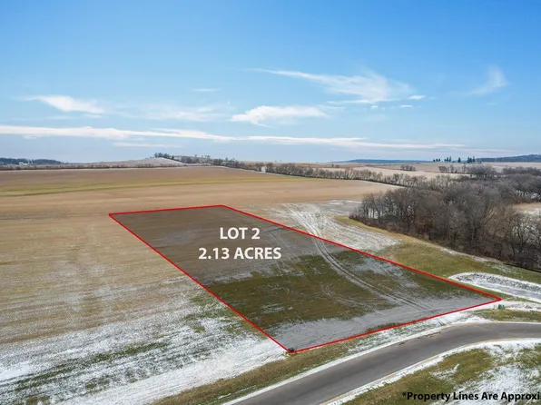 2 Spring St, Lodi, WI 53555