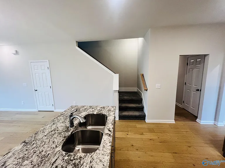 16423 Demi Dr — Photo 6