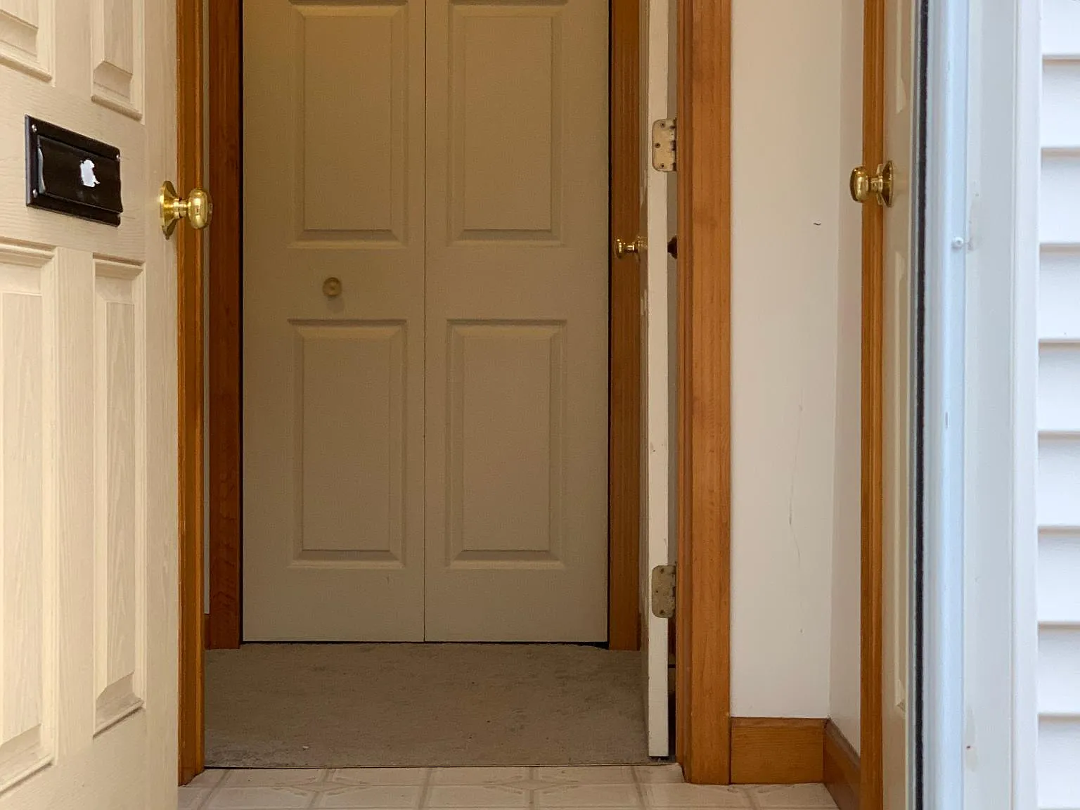 1 bed, 750 sqft, $1,200 — Photo 2