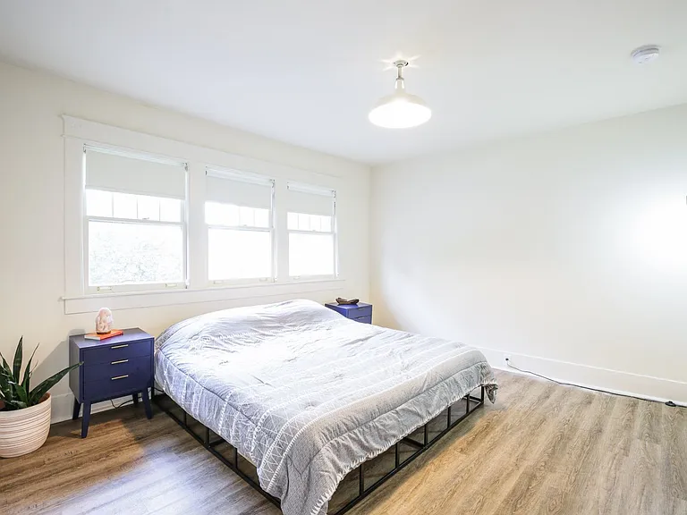 233B Chapel Ave — Photo 7