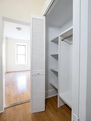 Rented by City Connections Realty | media 10