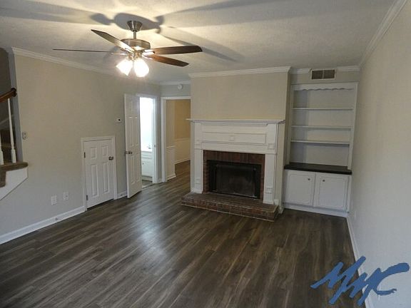 4th image of 2556 Oak Hill Dr