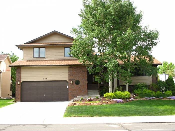Beautiful 2 Story Home