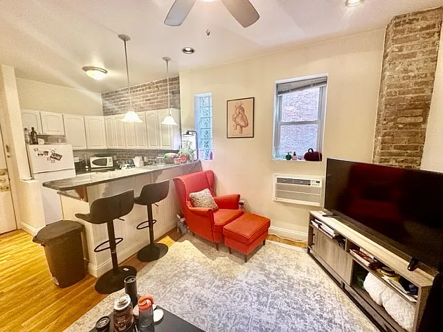 95 Prince St #8 — Photo 13