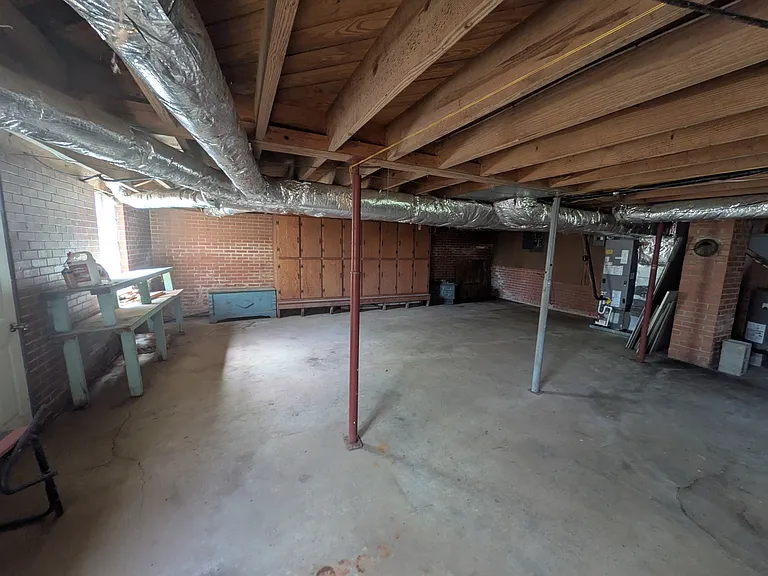 583 Hillcrest Ave — Photo 55