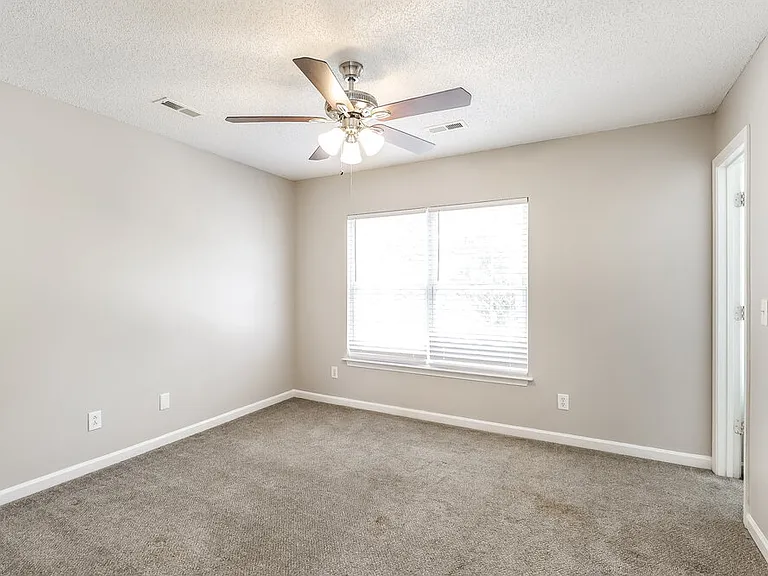 624 Lightspun Ln — Photo 10