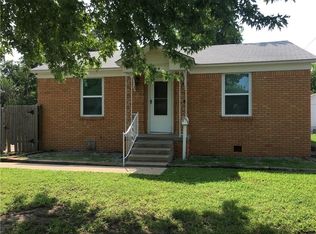 204 E Lockheed Dr, Midwest City, OK 73110