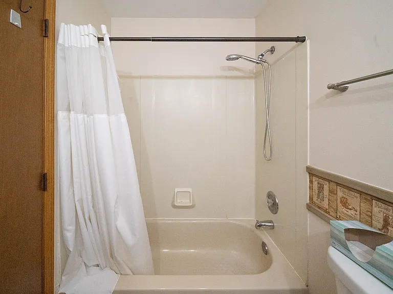 3516 Kings Lair Dr — Photo 11