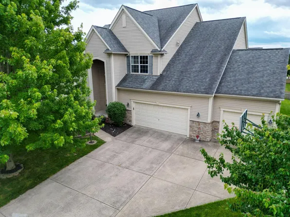 8877 Woodside St, Canal Winchester, OH 43110